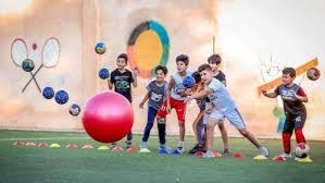 约翰逊29+9 丹尼尔斯三双率老鹰客场大胜掘金